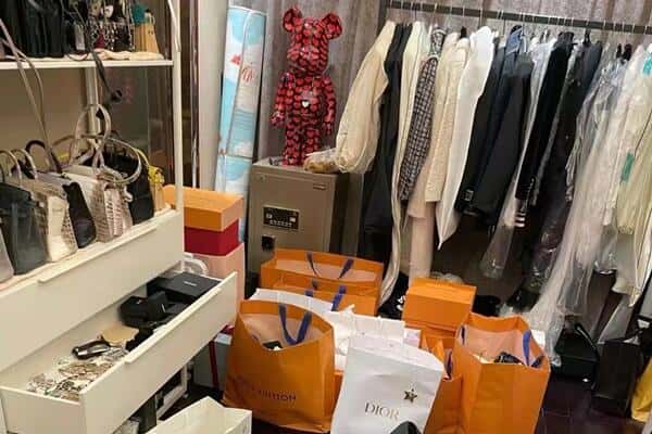 丁青县回收一线品牌衣服
